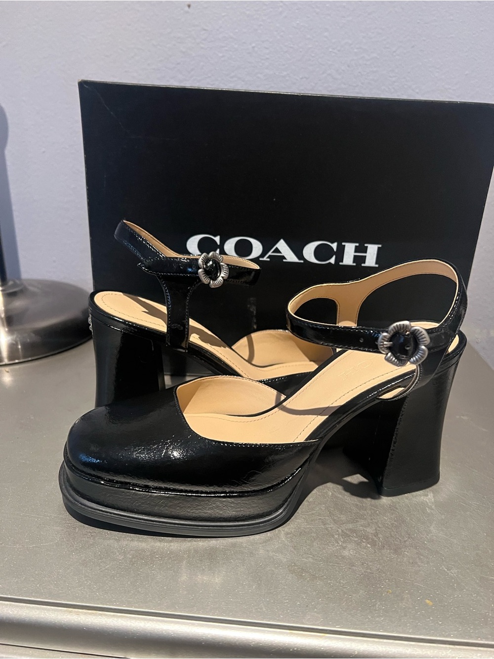 Coach tea rose pump Platform Mary Jane Heels with Floral Buckle - Picture 6 of 7